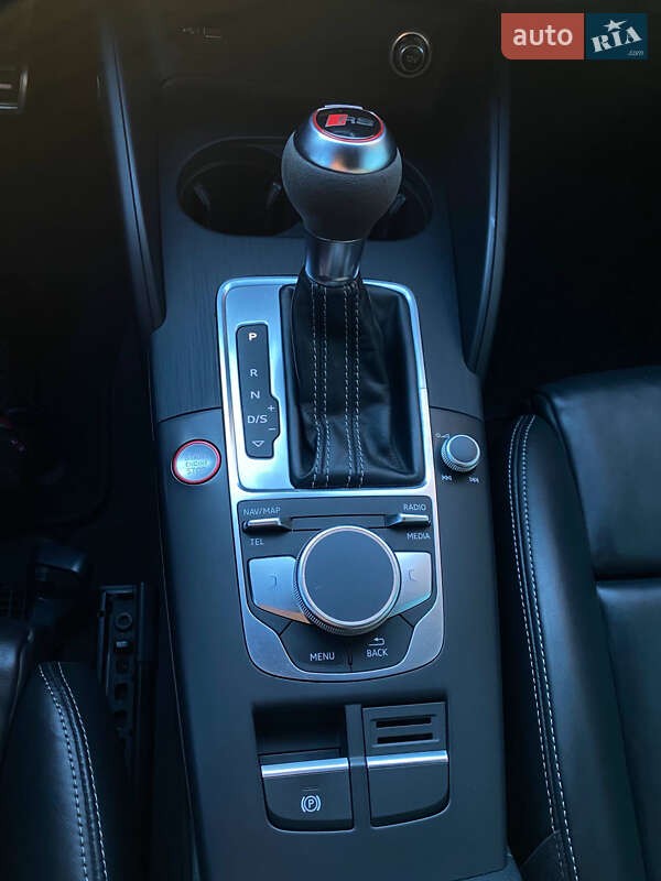 Седан Audi RS3 2017 в Запоріжжі