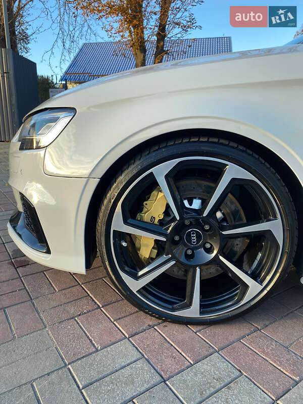 Седан Audi RS3 2017 в Запоріжжі