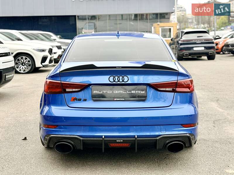 Седан Audi RS3 2017 в Києві фото 9 Седан Audi RS3 2017 в Києві