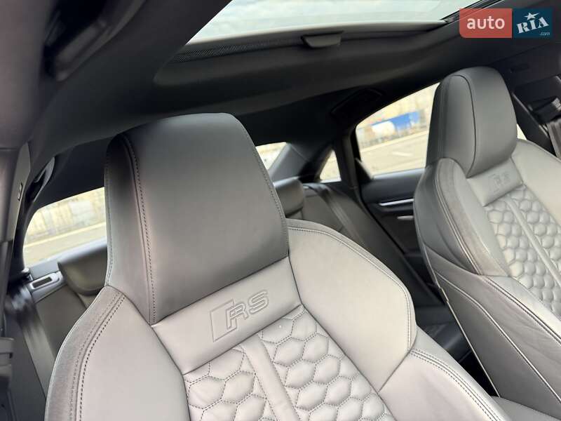 Седан Audi RS3 2021 в Киеве фото 4 Седан Audi RS3 2021 в Киеве