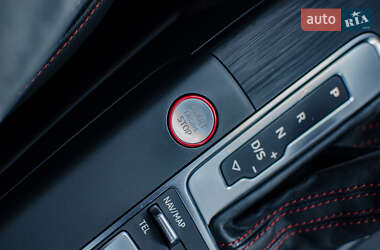Седан Audi RS3 2020 в Киеве
