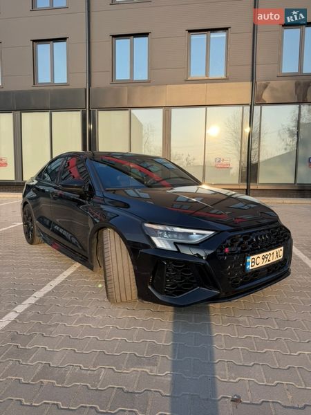 Седан Audi RS3 2022 в Львове
