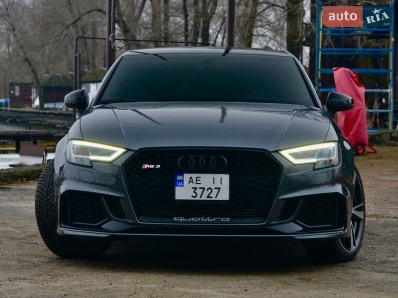Audi RS3 2019