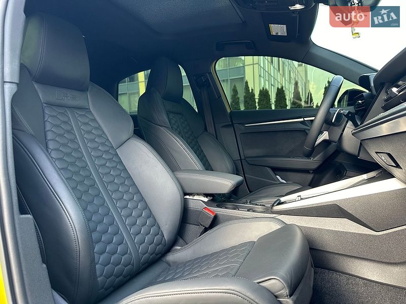 Седан Audi RS3 2022 в Днепре