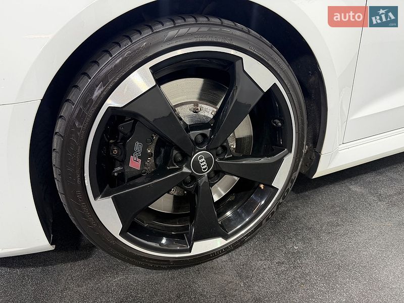 Седан Audi RS3 2016 в Киеве