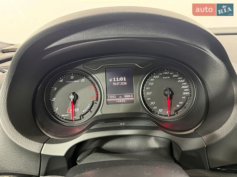 Седан Audi RS3 2016 в Киеве