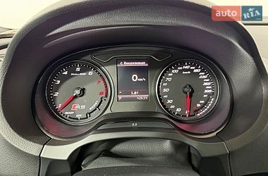 Седан Audi RS3 2016 в Киеве