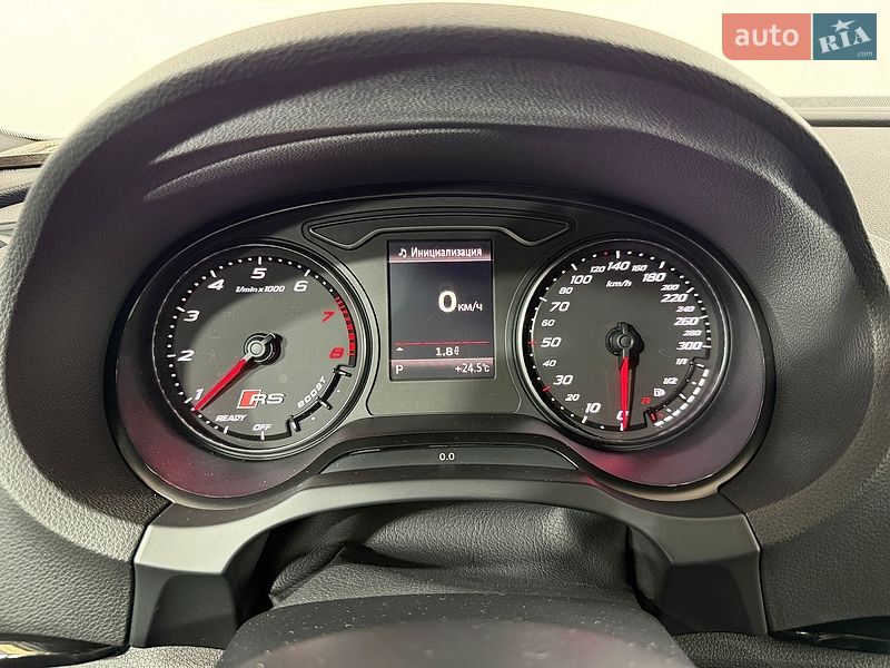 Седан Audi RS3 2016 в Киеве