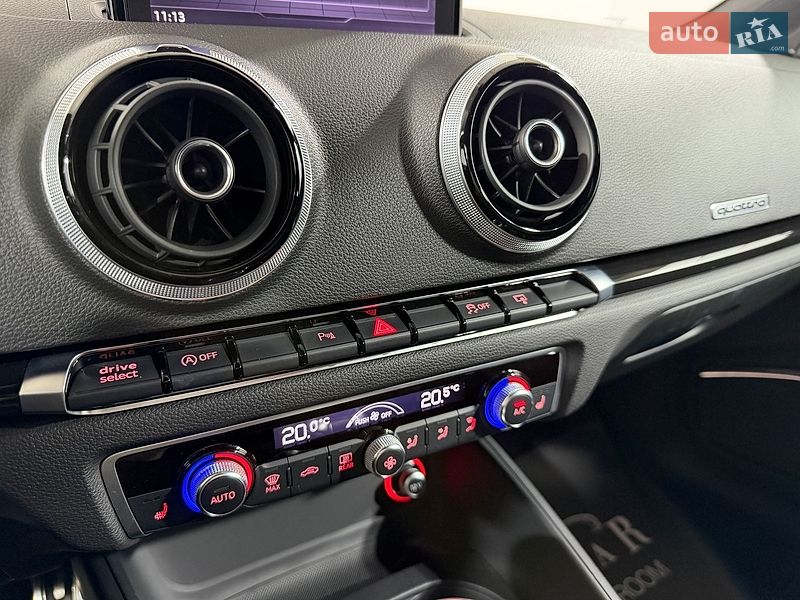 Седан Audi RS3 2016 в Киеве