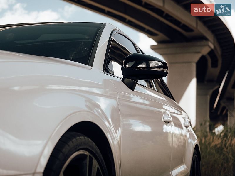 Седан Audi RS3 2017 в Киеве