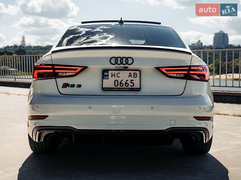 Седан Audi RS3 2017 в Киеве