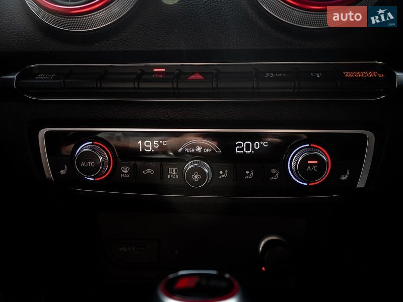 Седан Audi RS3 2017 в Киеве