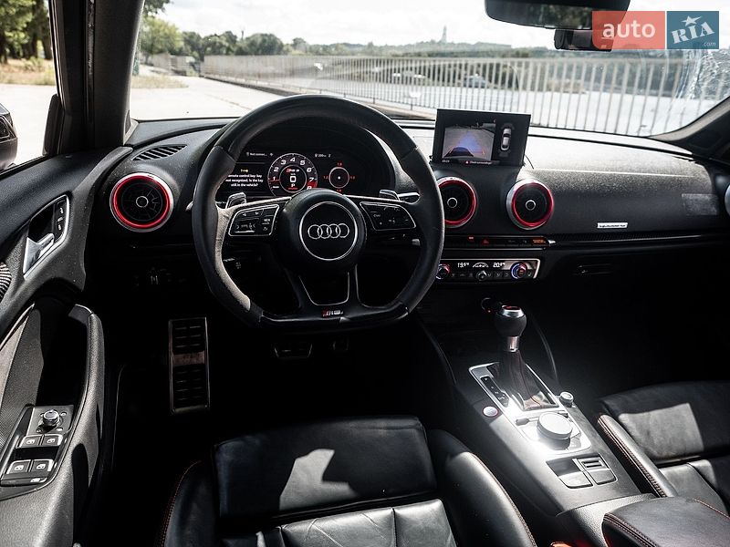 Седан Audi RS3 2017 в Киеве