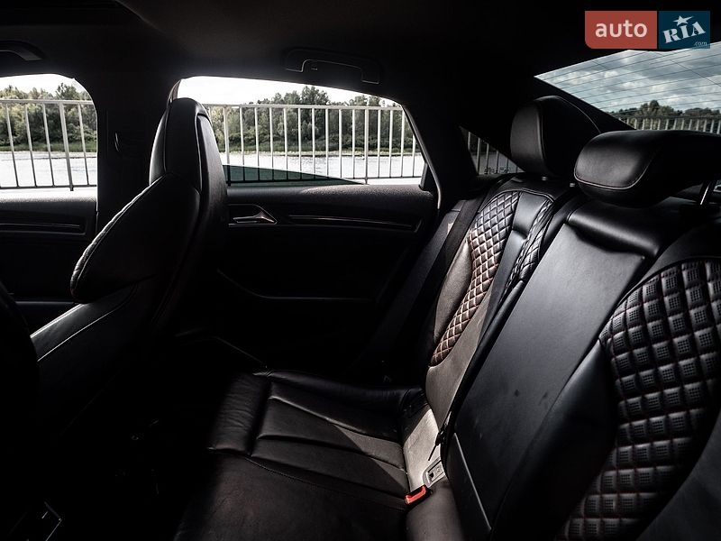 Седан Audi RS3 2017 в Киеве