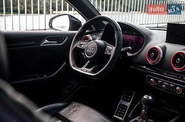 Седан Audi RS3 2017 в Киеве