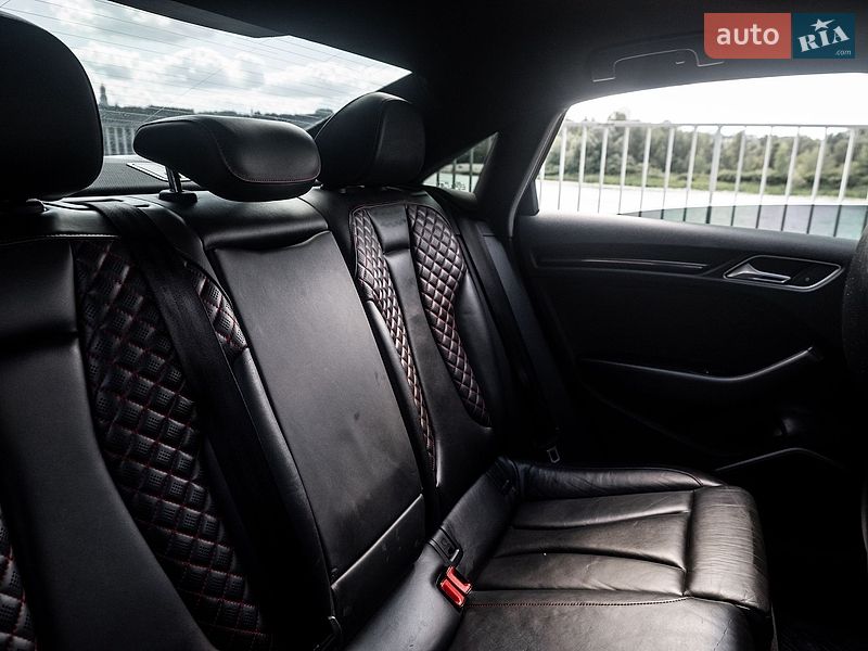 Седан Audi RS3 2017 в Киеве