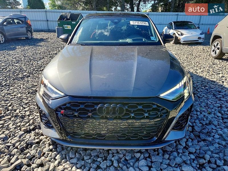 Седан Audi RS3 2024 в Львове