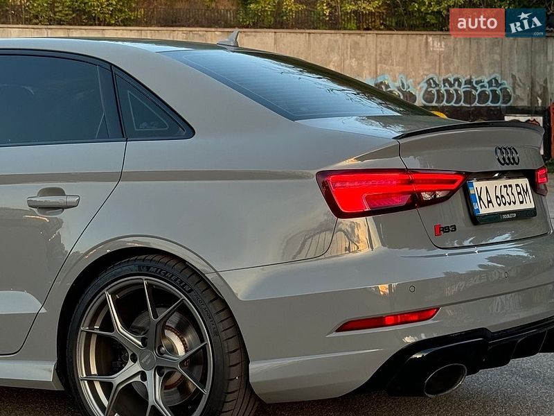 Седан Audi RS3 2018 в Києві