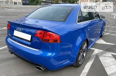 Седан Audi RS4 2007 в 