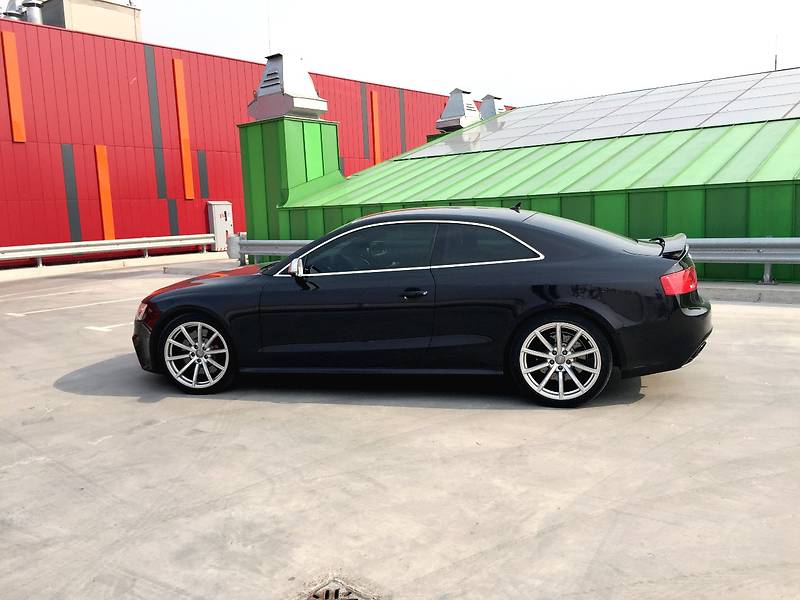 Купе Audi RS5 2013 в Киеве фото 29 Купе Audi RS5 2013 в Киеве
