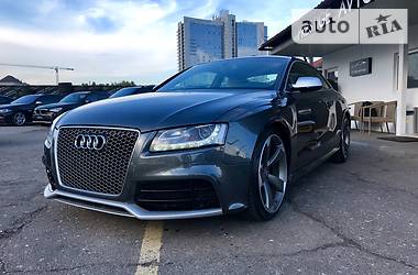 Седан Audi RS5 2010 в Киеве