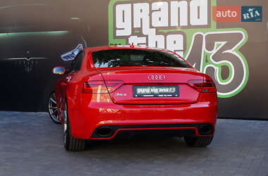 Купе Audi RS5 2011 в 