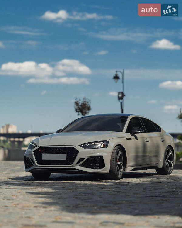 Купе Audi RS5 2022 в 