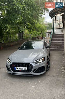 Купе Audi RS5 2022 в 