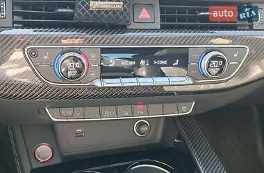 Купе Audi RS5 2023 в 