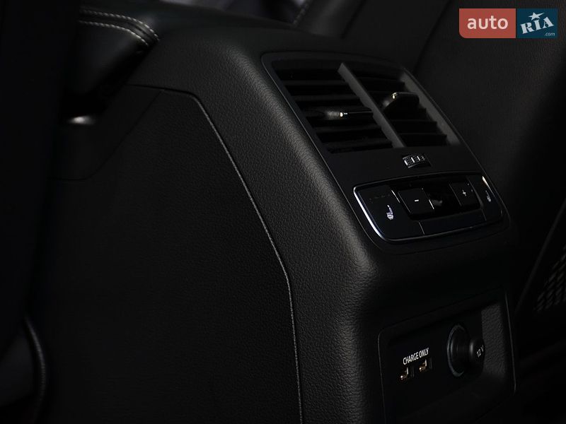 Купе Audi RS5 2023 в Києві фото 76 Купе Audi RS5 2023 в Києві