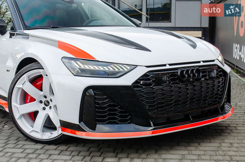Универсал Audi RS6 2024 в Киеве