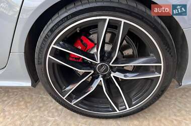 Універсал Audi RS6 2016 в 