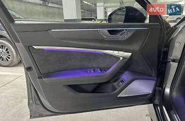 Универсал Audi RS6 2021 в 