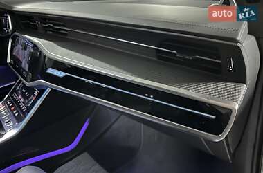 Универсал Audi RS6 2021 в 