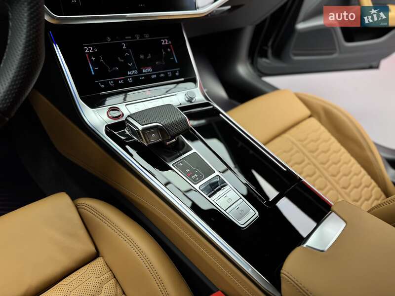 Универсал Audi RS6 2025 в Киеве