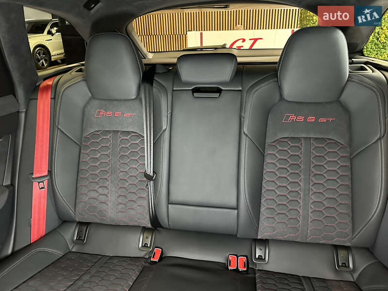 Универсал Audi RS6 2024 в Киеве