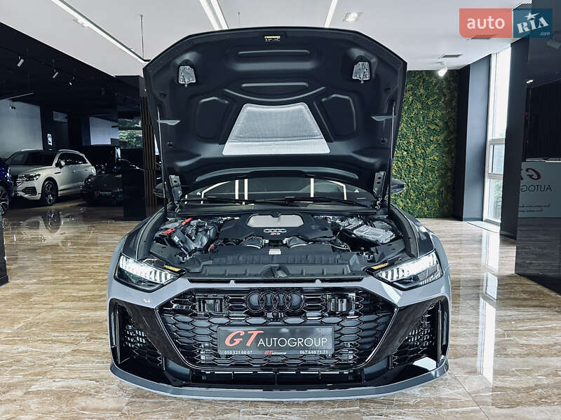 Универсал Audi RS6 2024 в Киеве