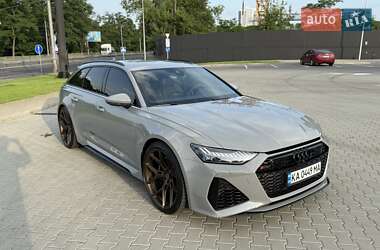 Универсал Audi RS6 2022 в 