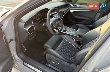 Универсал Audi RS6 2022 в 