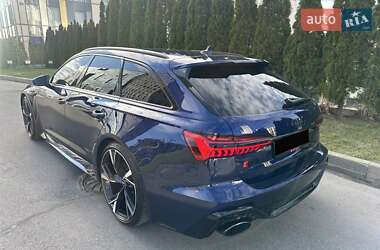 Универсал Audi RS6 2021 в 