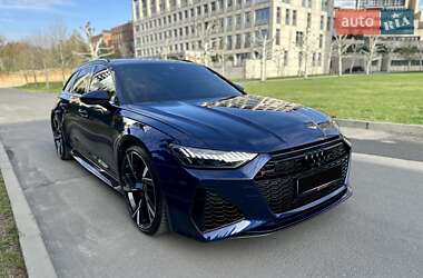 Универсал Audi RS6 2021 в 