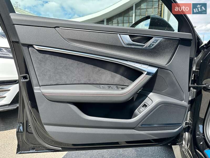 Универсал Audi RS6 2025 в Киеве