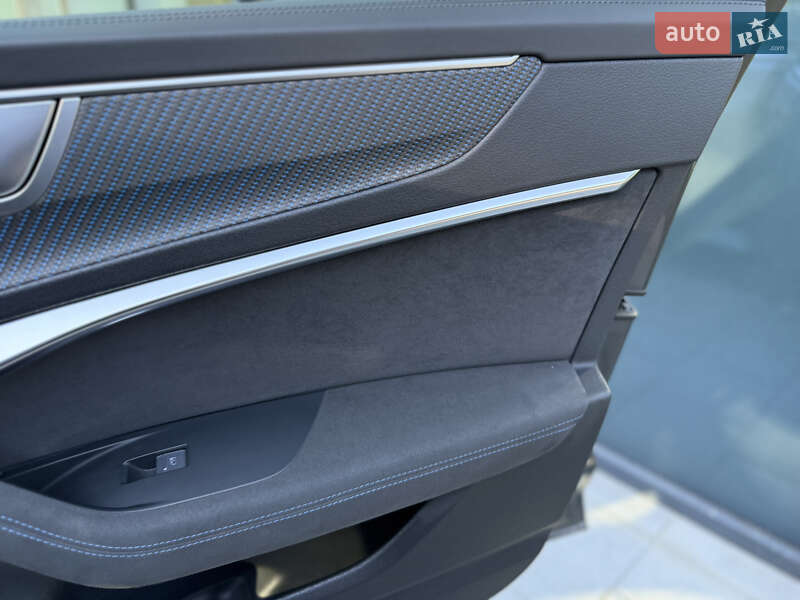 Універсал Audi RS6 2023 в Львові