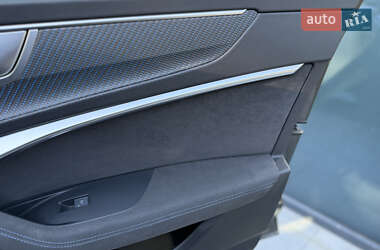 Универсал Audi RS6 2023 в 