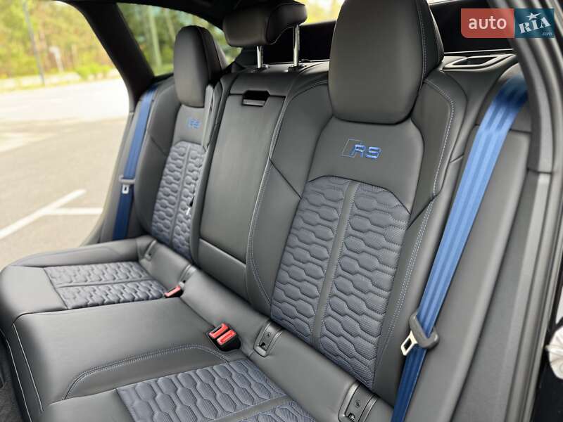Универсал Audi RS6 2025 в Киеве