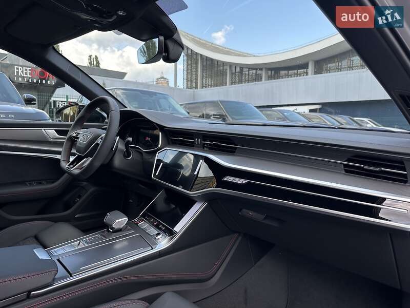 Универсал Audi RS6 2025 в Киеве