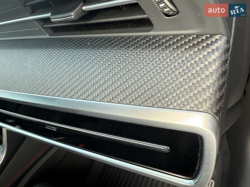 Универсал Audi RS6 2024 в Киеве