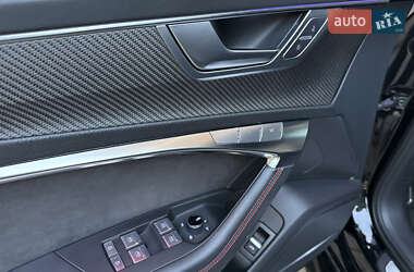 Универсал Audi RS6 2021 в 