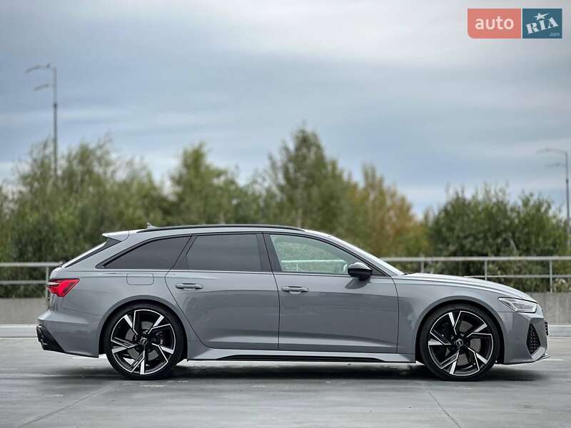 Универсал Audi RS6 2021 в Киеве