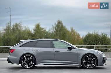 Універсал Audi RS6 2021 в 